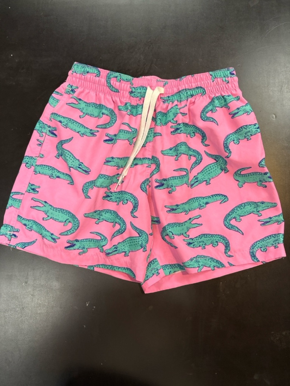 Chubbies Swim Trunks Mens S Pink Alligator Print 5.5” Inseam Lined Shorts